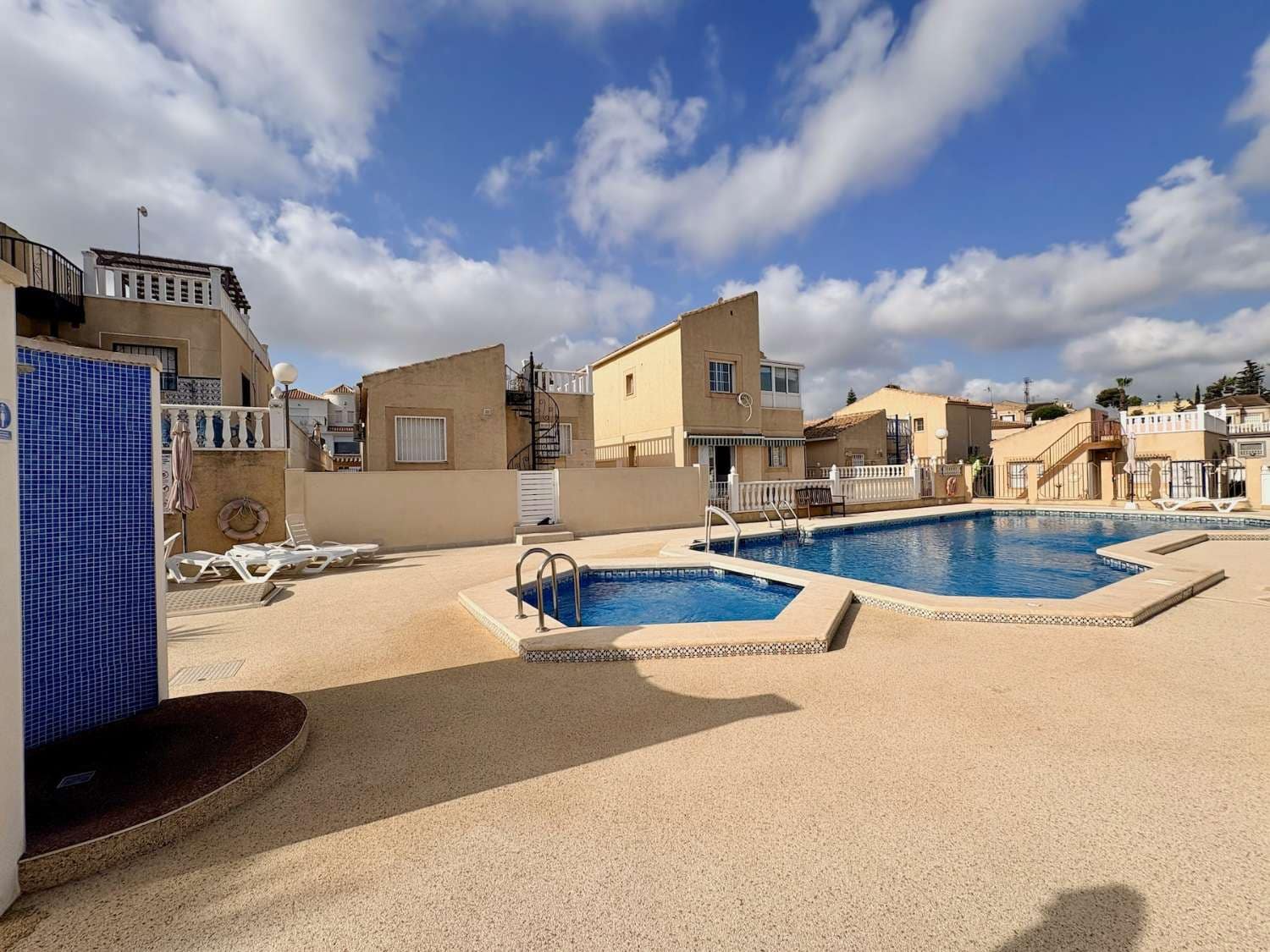 4 camera da letto Villa in vendita in Orihuela con piscina garage - 270.000 € (Rif: 10061393)
