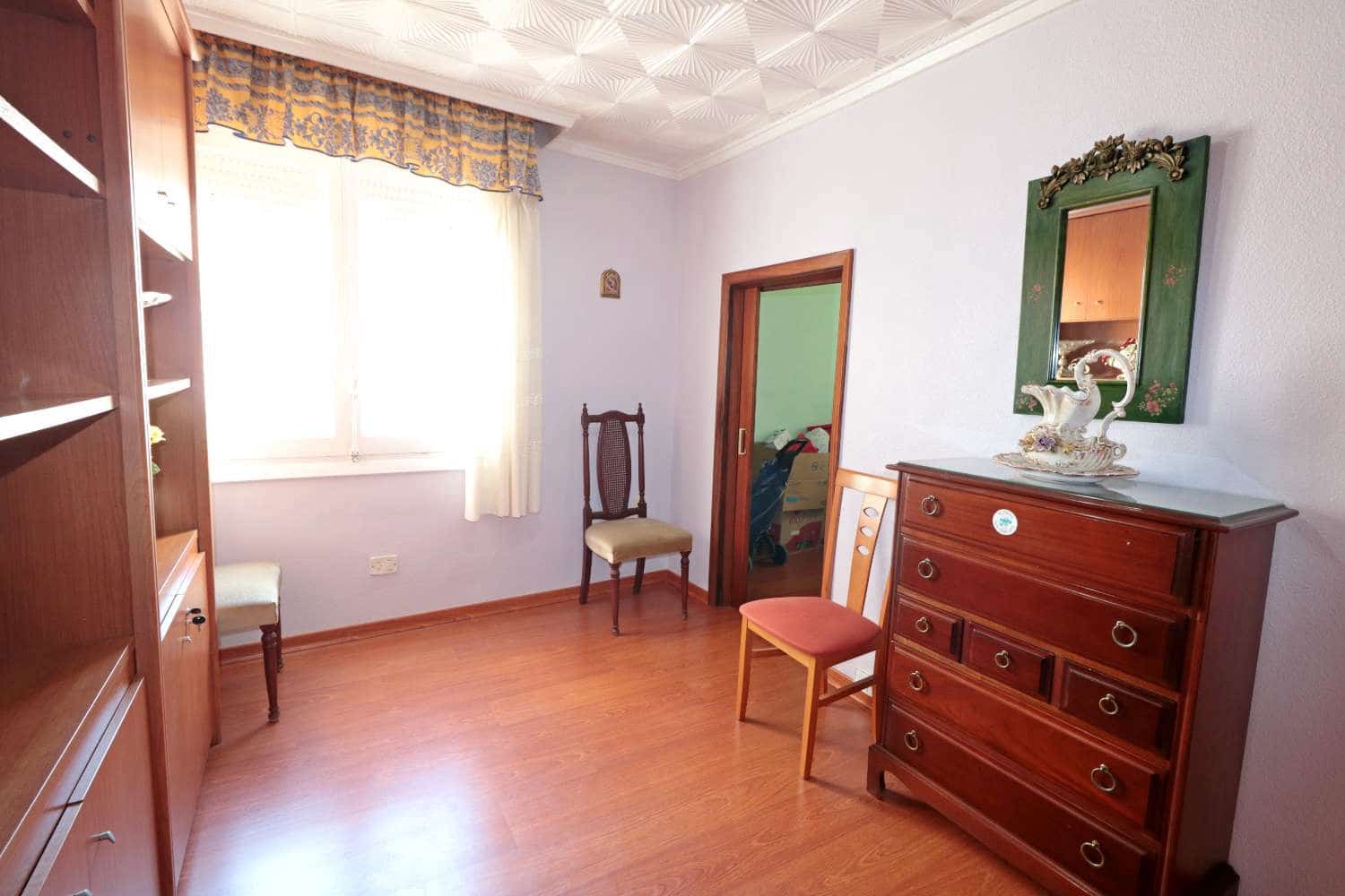 3 Zimmer Wohnung zu verkaufen in Torrevieja - 250.000 € (Ref: 10061395)