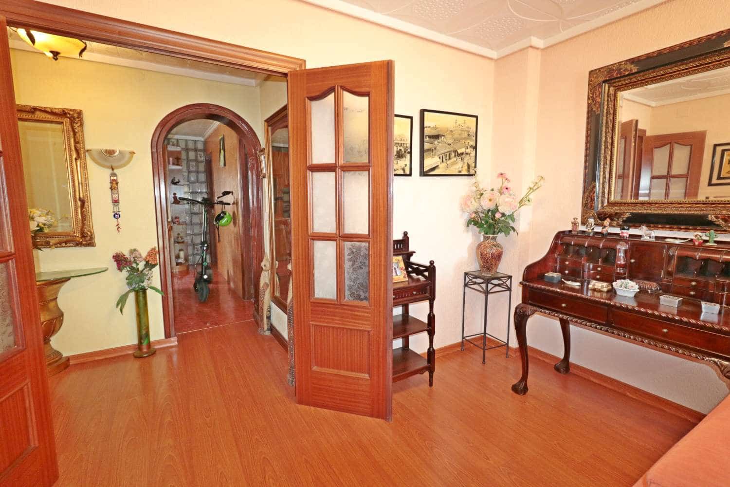 3 Zimmer Wohnung zu verkaufen in Torrevieja - 250.000 € (Ref: 10061395)