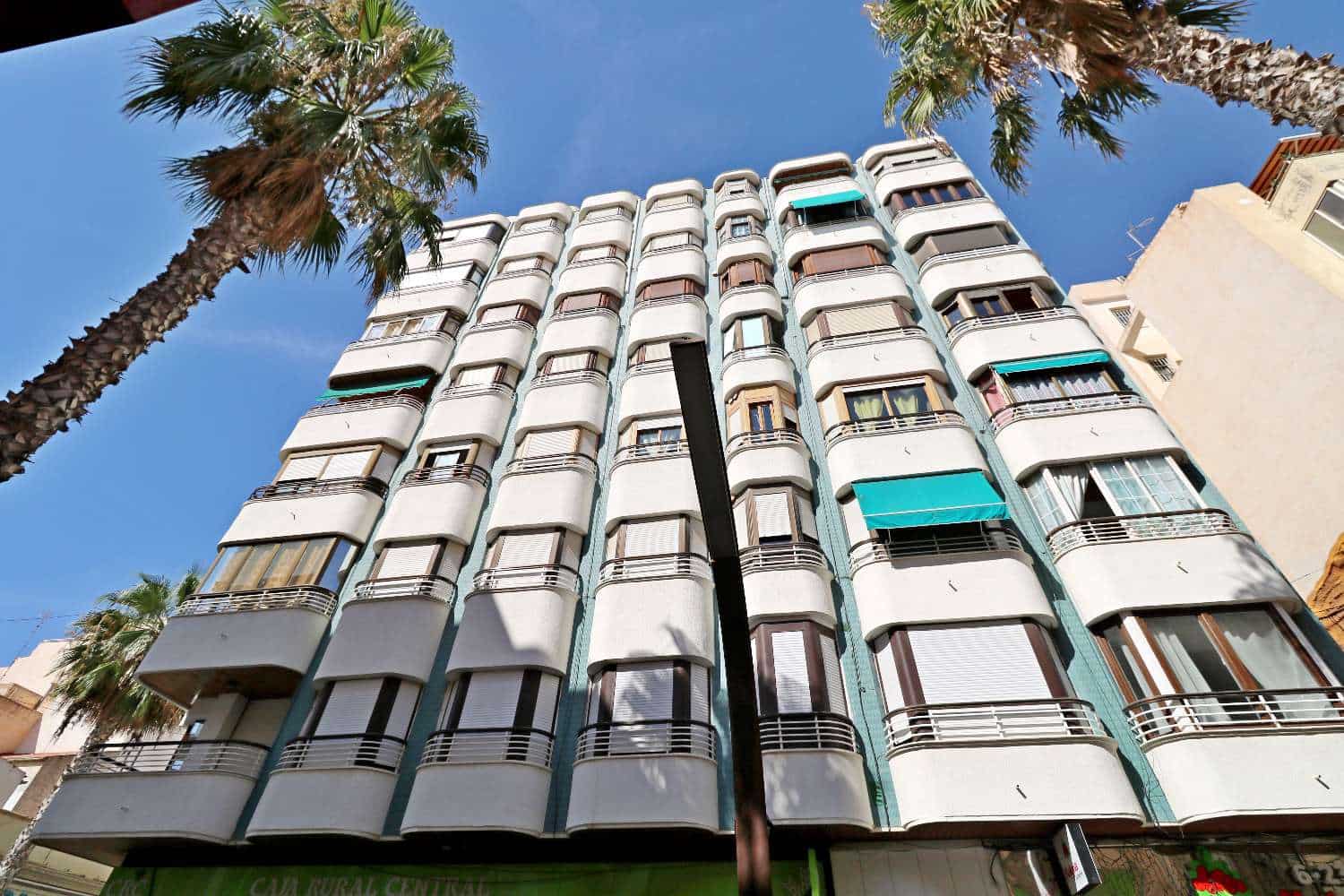 3 Zimmer Wohnung zu verkaufen in Torrevieja - 250.000 € (Ref: 10061395)