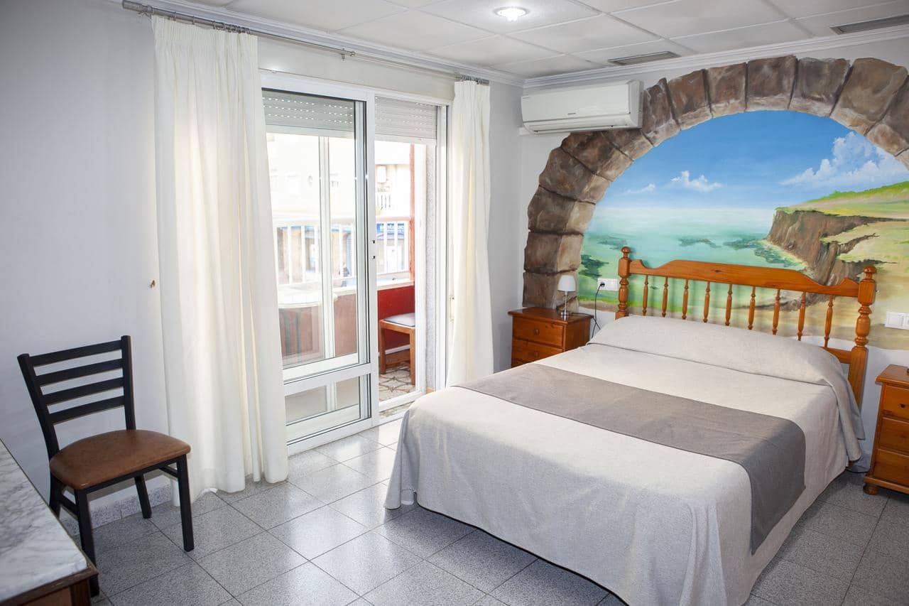 25 sovrum Hotell till salu i Torrevieja - 1 500 000 € (Ref: 10061396)
