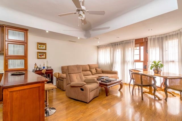 Local Comercial de 8 habitaciones en Torrevieja en venta - 1.250.000 € (Ref: 10061397)