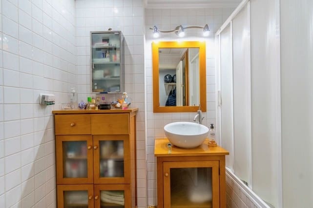 Local Comercial de 8 habitaciones en Torrevieja en venta - 1.250.000 € (Ref: 10061397)