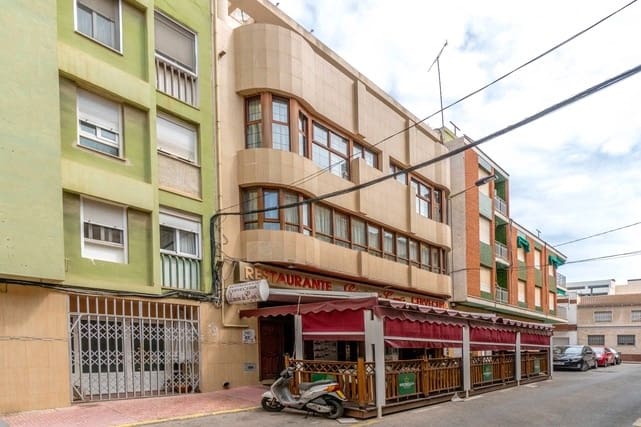Local Comercial de 8 habitaciones en Torrevieja en venta - 1.250.000 € (Ref: 10061397)