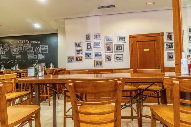 Local Comercial de 8 habitaciones en Torrevieja en venta - 1.250.000 € (Ref: 10061397)
