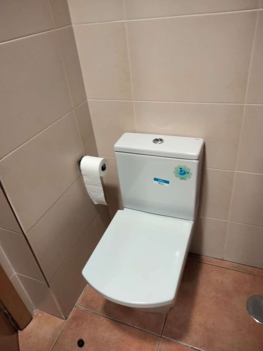 21 makuuhuone Kaupallinen myytävänä paikassa Alicante kaupunki - 1 295 000 € (Ref: 10061398)