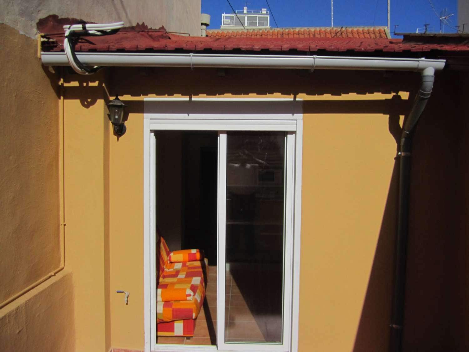 21 makuuhuone Kaupallinen myytävänä paikassa Alicante kaupunki - 1 295 000 € (Ref: 10061398)