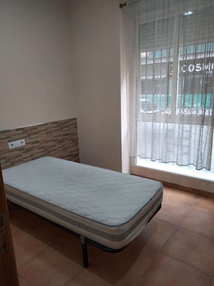 21 makuuhuone Kaupallinen myytävänä paikassa Alicante kaupunki - 1 295 000 € (Ref: 10061398)