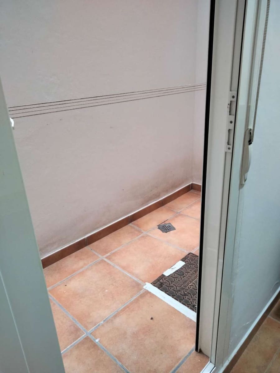 21 makuuhuone Kaupallinen myytävänä paikassa Alicante kaupunki - 1 295 000 € (Ref: 10061398)