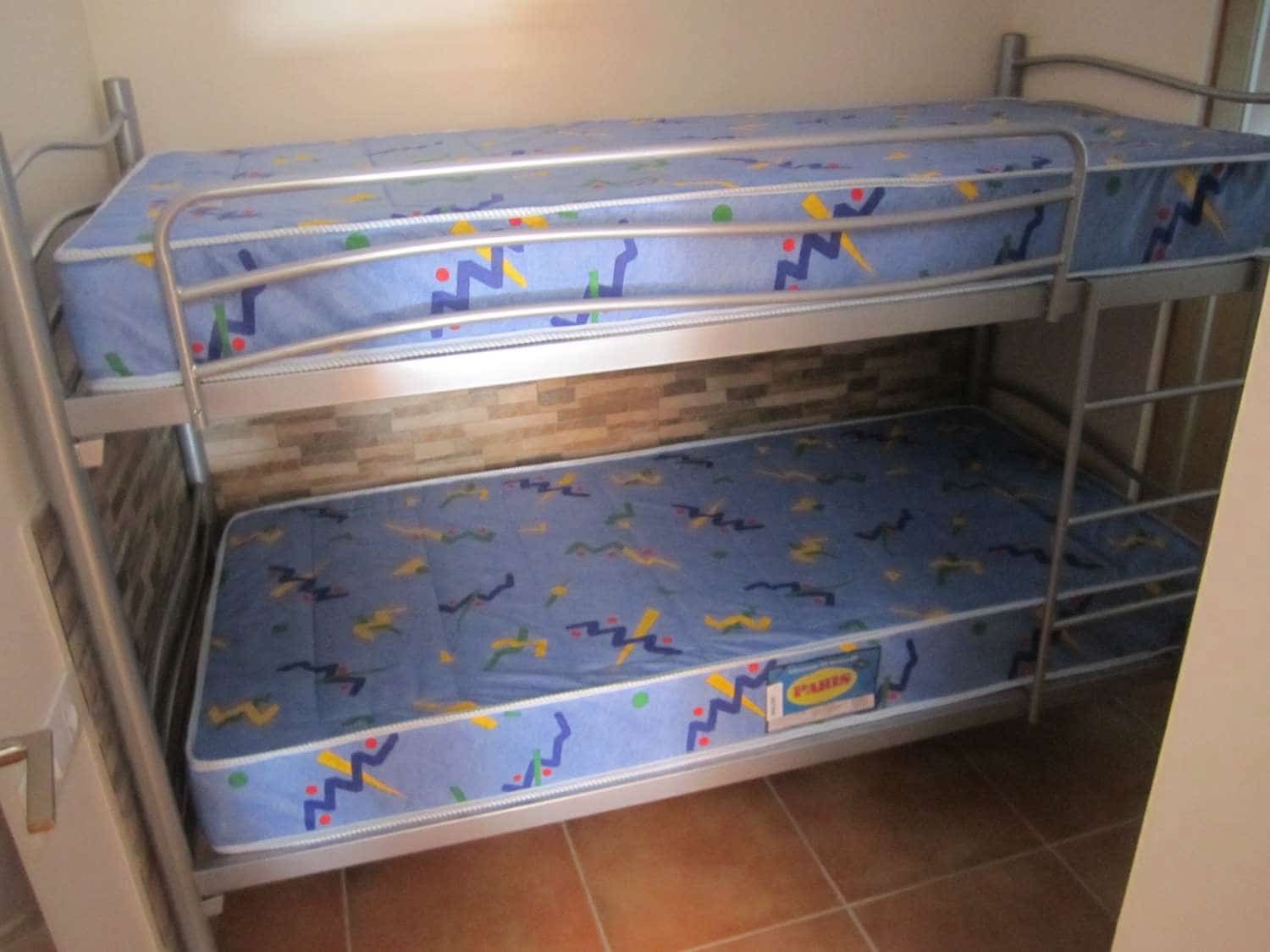 21 makuuhuone Kaupallinen myytävänä paikassa Alicante kaupunki - 1 295 000 € (Ref: 10061398)