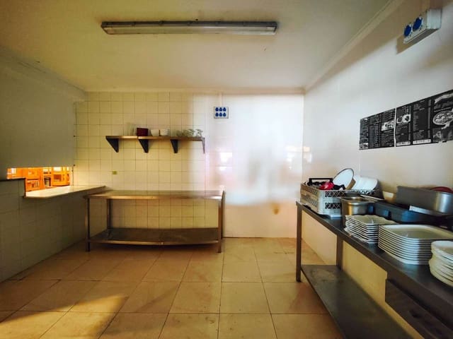 6 soveværelse Restaurant/Bar til salg i Torrevieja - € 425.000 (Ref: 10061399)