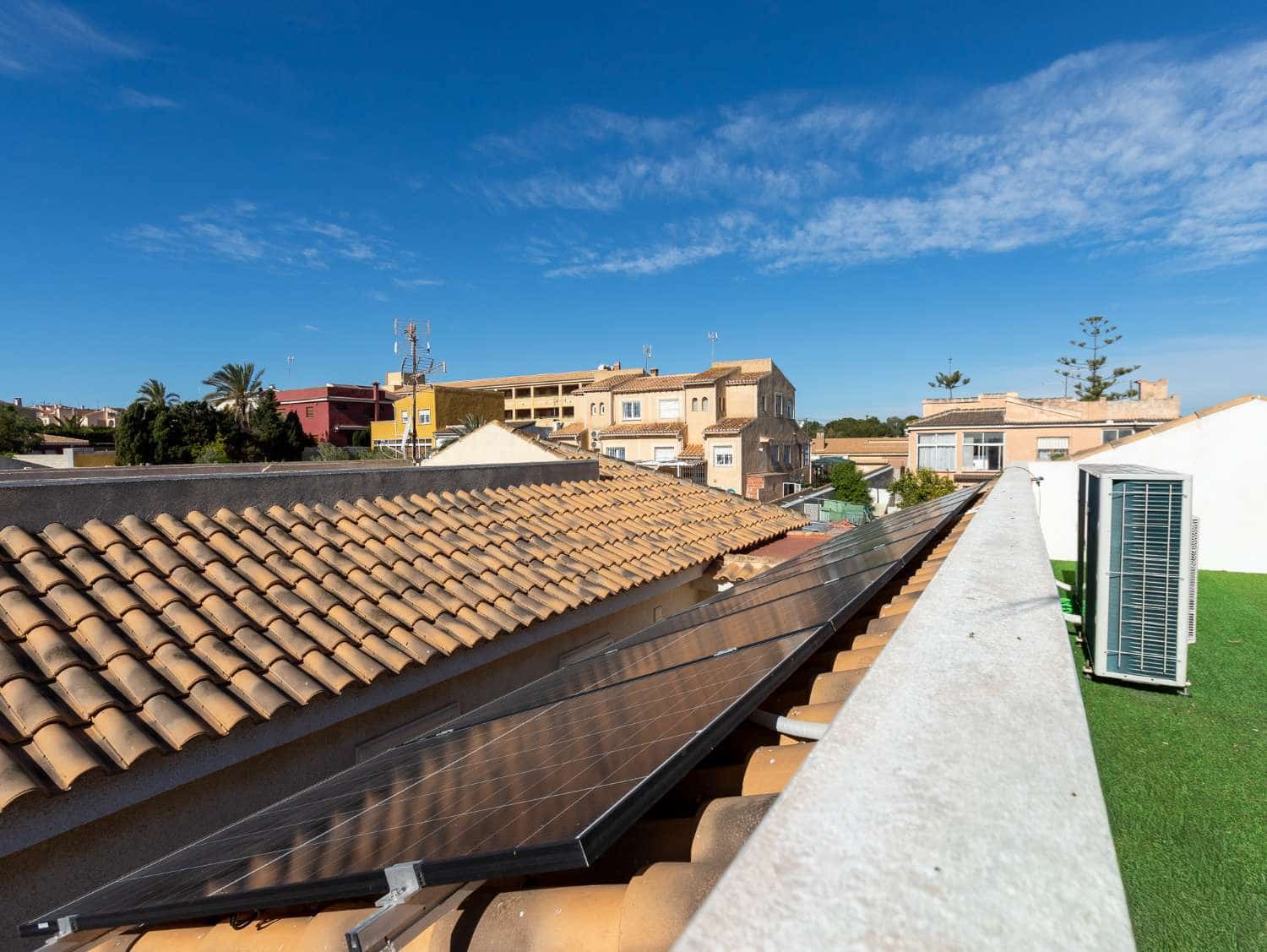 4 sovrum Villa till salu i Torrevieja med pool garage - 590 000 € (Ref: 10067213)