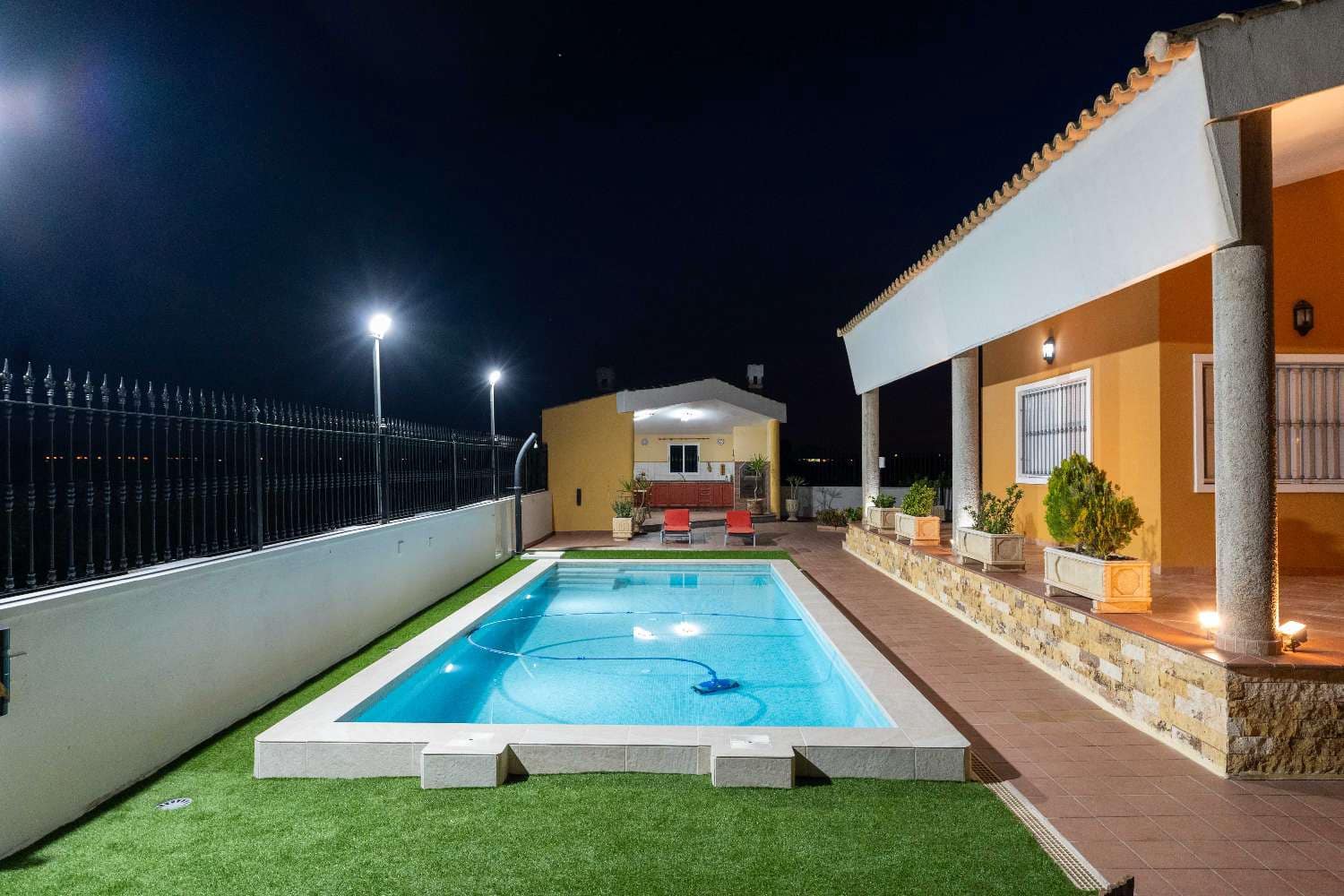 Chalet de 5 habitaciones en Orihuela en venta con piscina - 649.999 € (Ref: 10075408)