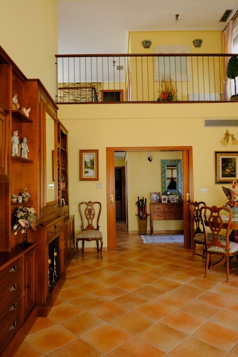 Chalet de 5 habitaciones en Orihuela en venta con piscina - 649.999 € (Ref: 10075408)