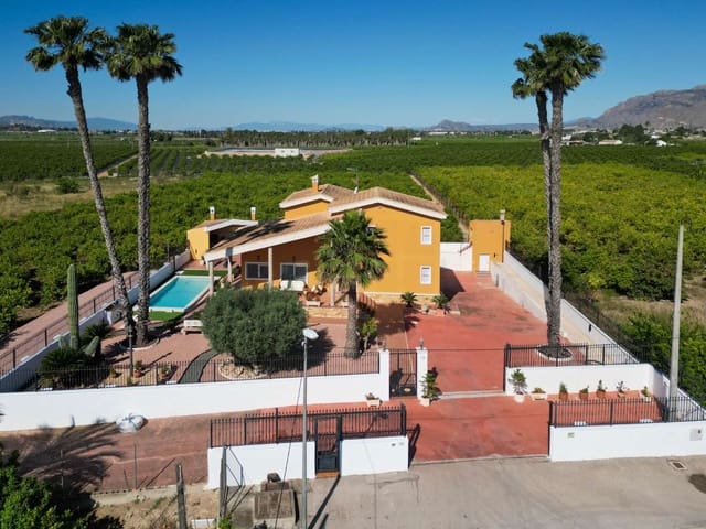 5 Zimmer Villa zu verkaufen in Orihuela ciudad, Orihuela mit Pool - 649.999 € (Ref: 10075408)