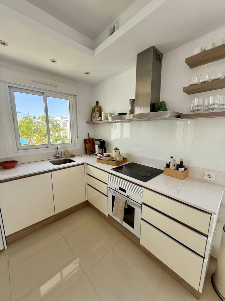 2 soveværelse Lejlighed til salg i Ciudad Quesada med swimmingpool - € 330.000 (Ref: 10077717)