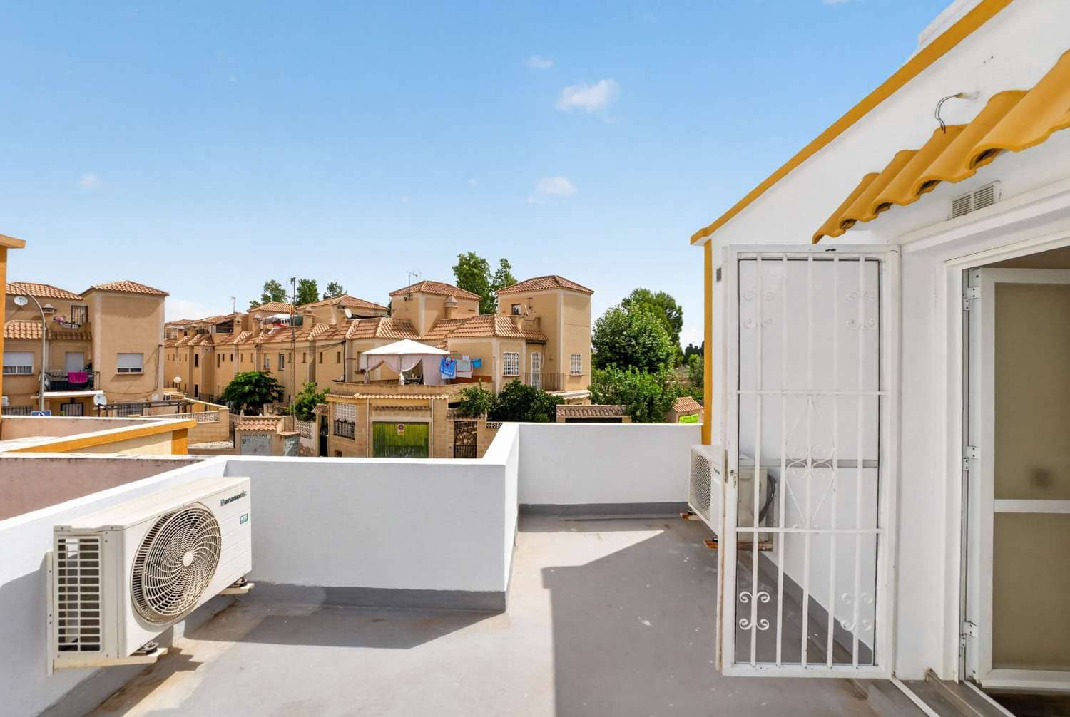 3 soveværelse Bungalow til salg i Torrevieja med swimmingpool - € 199.000 (Ref: 10077718)