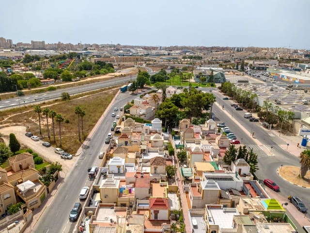 3 soveværelse Bungalow til salg i El Chaparral - La Siesta - La Torreta, Torrevieja med swimmingpool - € 199.000 (Ref: 10077718)