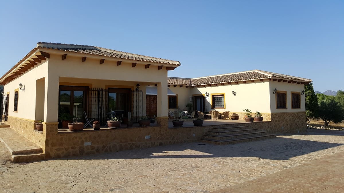 6 bedroom Finca/Country House for sale in La Murada with pool - € 950,000 (Ref: 10080552)