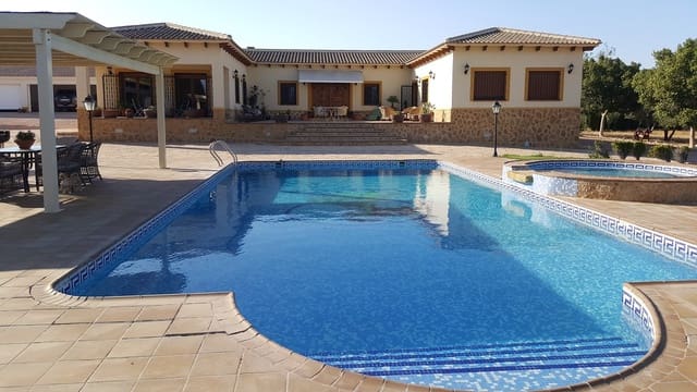 6 bedroom Finca/Country House for sale in La Murada, Orihuela with pool - € 950,000 (Ref: 10080552)