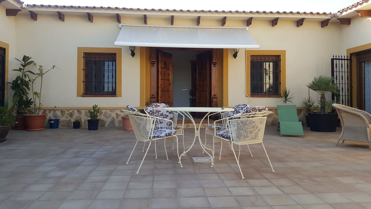 6 bedroom Finca/Country House for sale in La Murada with pool - € 950,000 (Ref: 10080552)