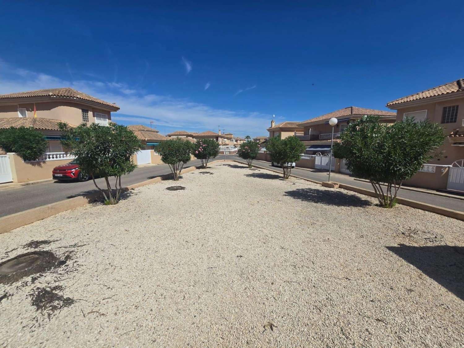 Villa til salgs i Los Balcones med svømmebasseng garasje - € 370 000 (Ref: 10097521)