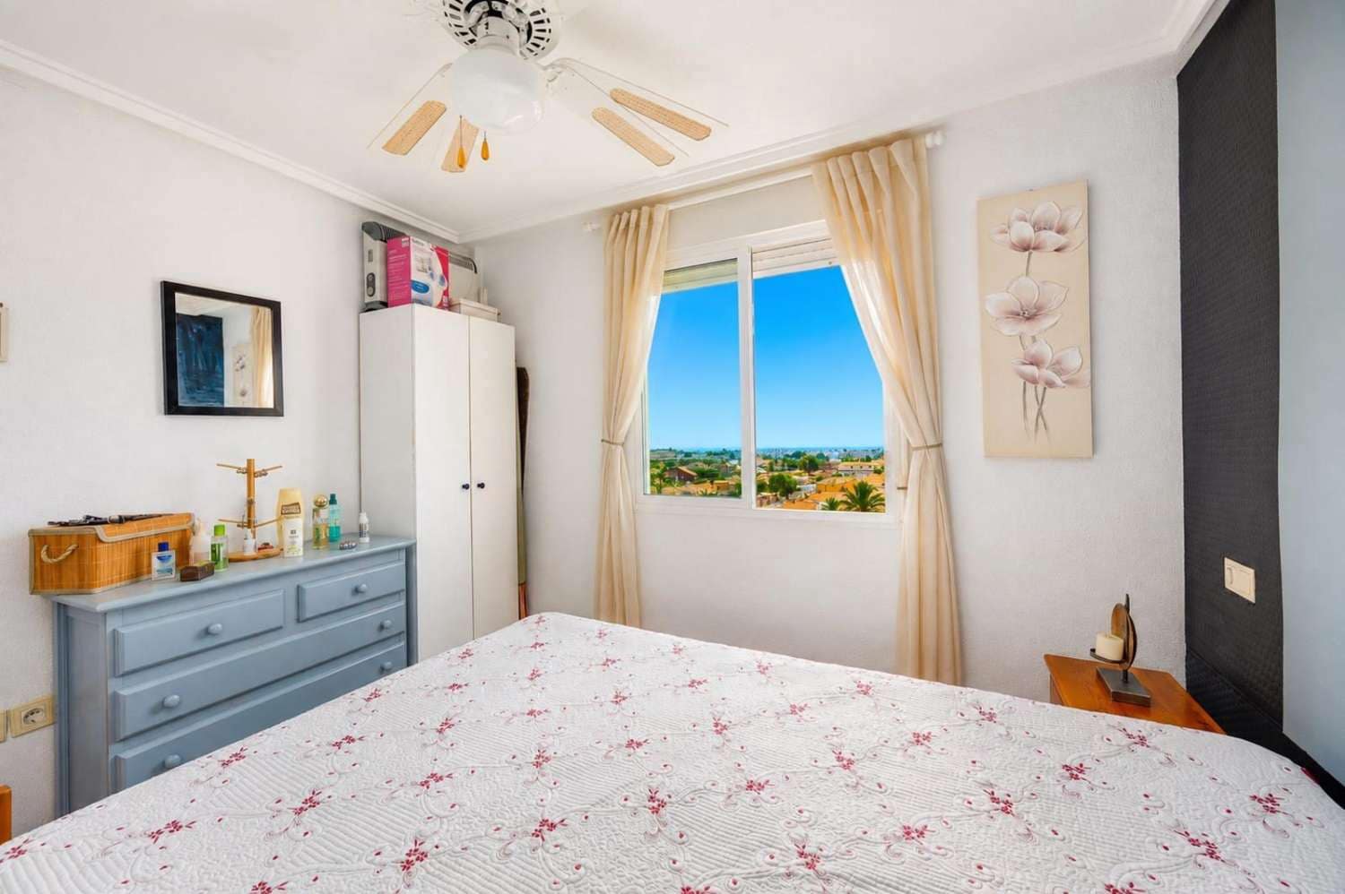 2 bedroom Apartment for sale in Torrevieja with pool - € 164,969 (Ref: 10109039)