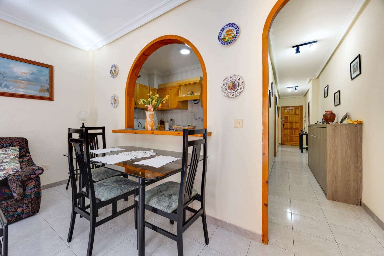 1 soveværelse Lejlighed til salg i Torrevieja med swimmingpool - € 129.990 (Ref: 10115514)