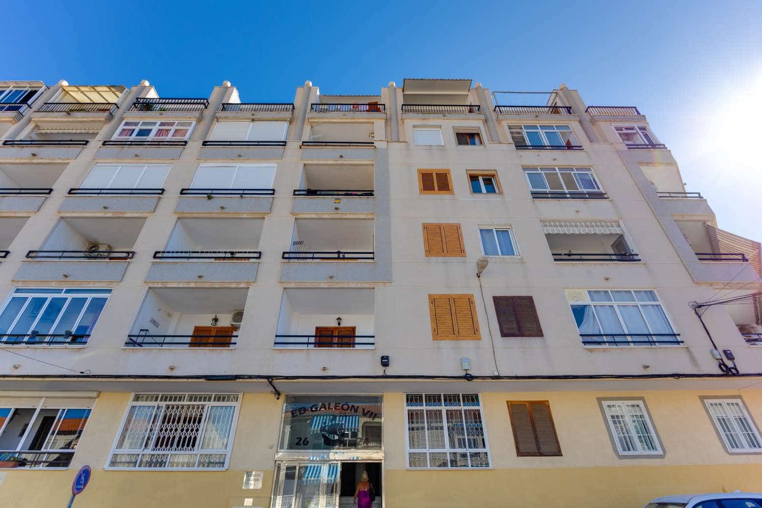 1 soveværelse Lejlighed til salg i Torrevieja med swimmingpool - € 129.990 (Ref: 10115514)