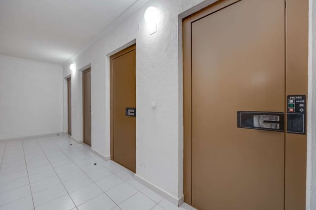 1 soveværelse Lejlighed til salg i Avenida Habaneras - Curva de Palangre, Torrevieja med swimmingpool - € 129.990 (Ref: 10115514)