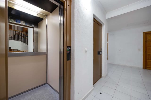 1 soveværelse Lejlighed til salg i Avenida Habaneras - Curva de Palangre, Torrevieja med swimmingpool - € 129.990 (Ref: 10115514)