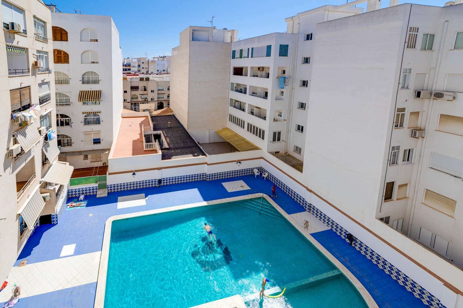 1 soveværelse Lejlighed til salg i Torrevieja med swimmingpool - € 129.990 (Ref: 10115514)
