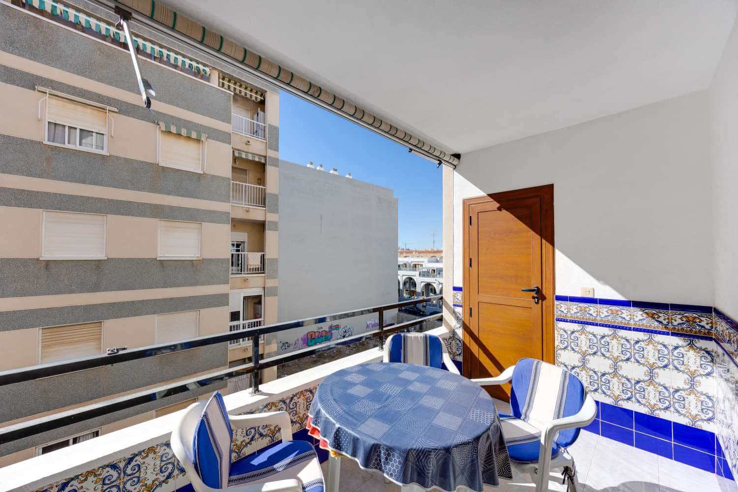 1 soveværelse Lejlighed til salg i Torrevieja med swimmingpool - € 129.990 (Ref: 10115514)