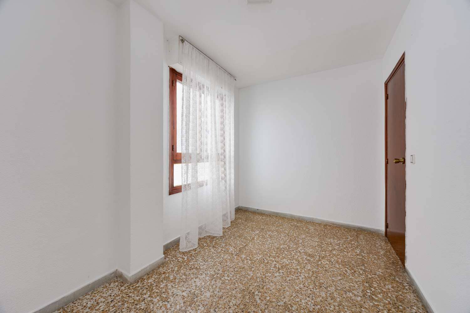 3 soveværelse Lejlighed til salg i Torrevieja - € 169.990 (Ref: 10115516)