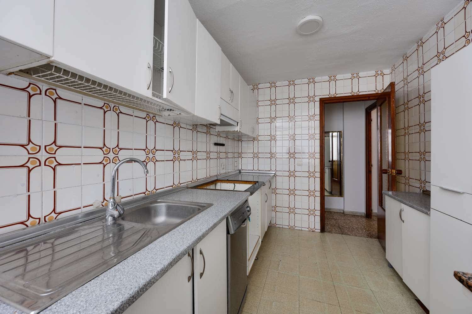 3 soveværelse Lejlighed til salg i Torrevieja - € 169.990 (Ref: 10115516)