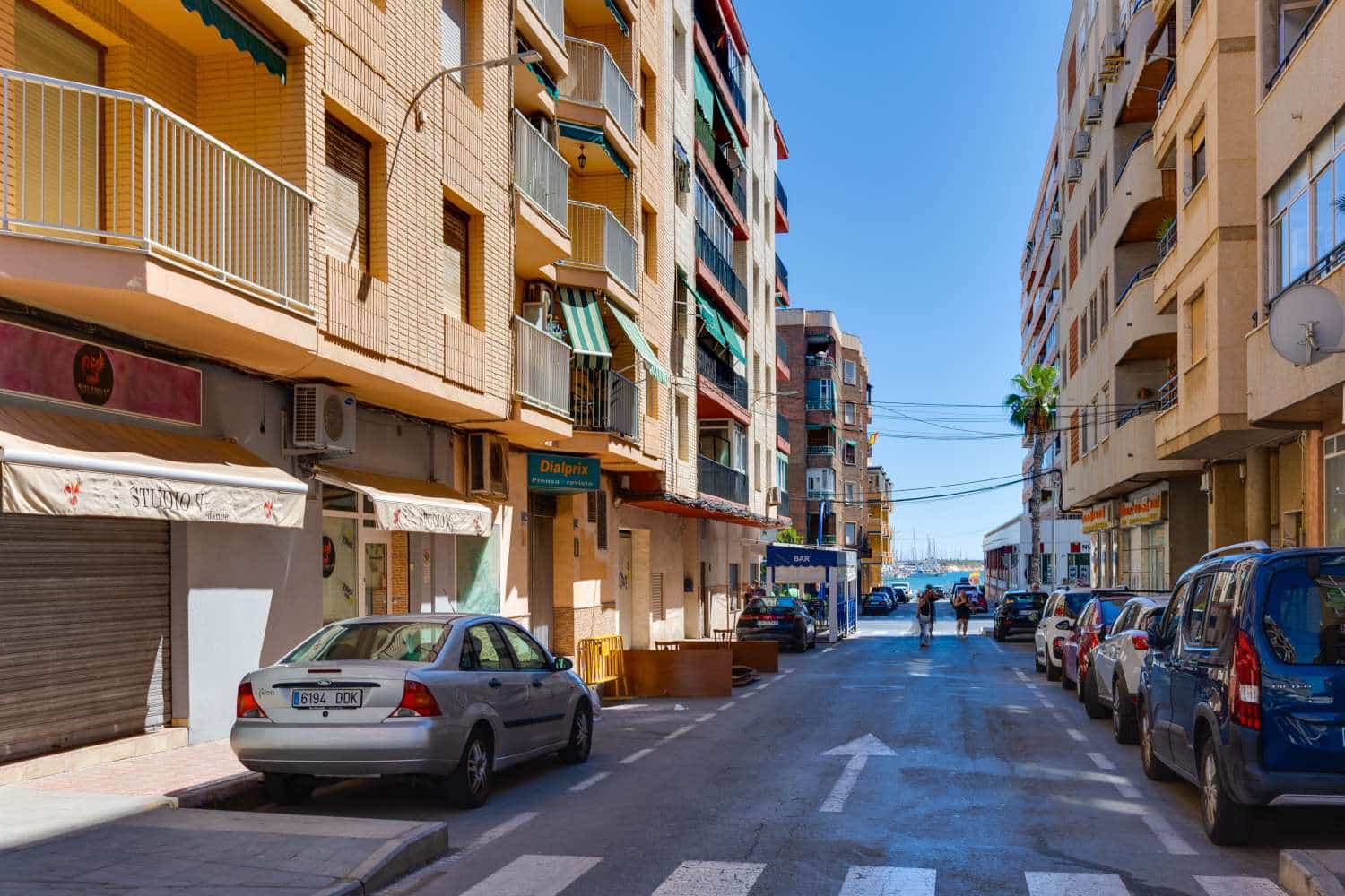 3 soveværelse Lejlighed til salg i Torrevieja - € 169.990 (Ref: 10115516)