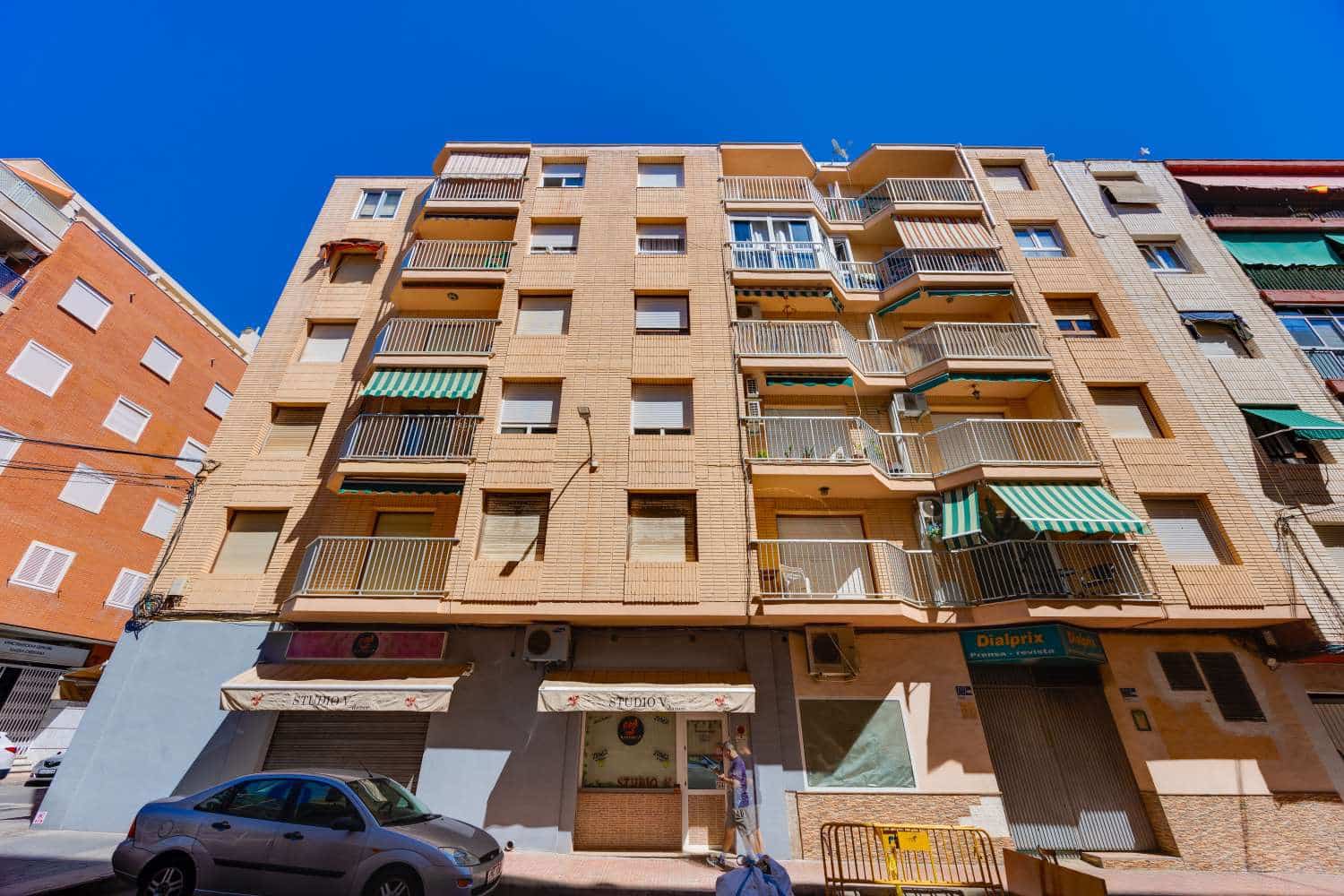 3 soveværelse Lejlighed til salg i Torrevieja - € 169.990 (Ref: 10115516)