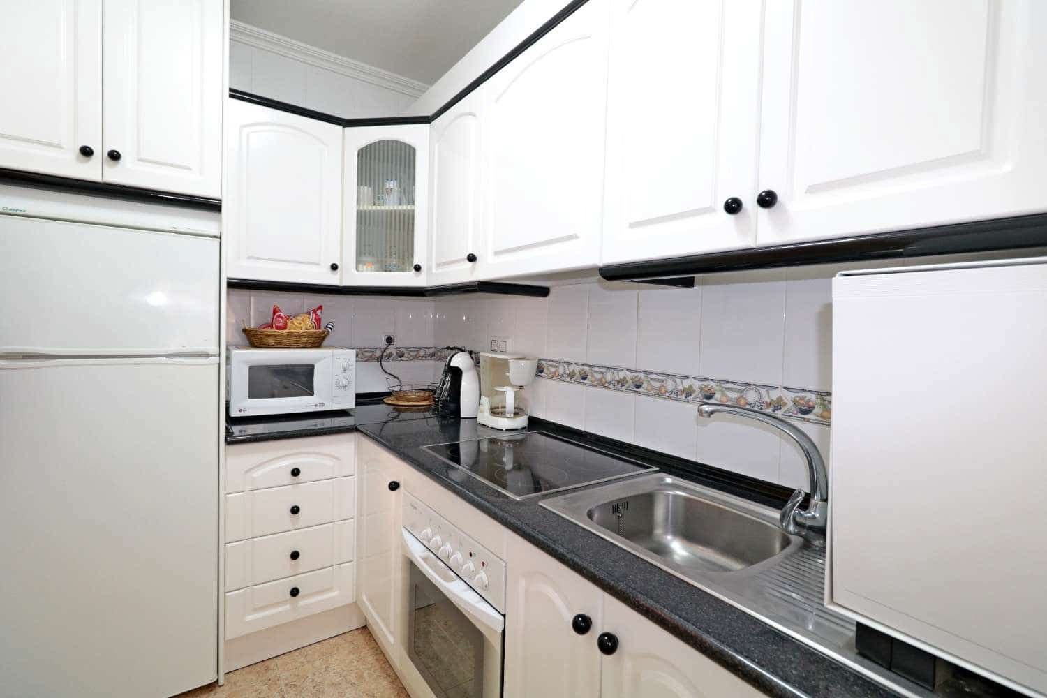 2 soverom Leilighet til salgs i Torrevieja - € 151 000 (Ref: 10115517)