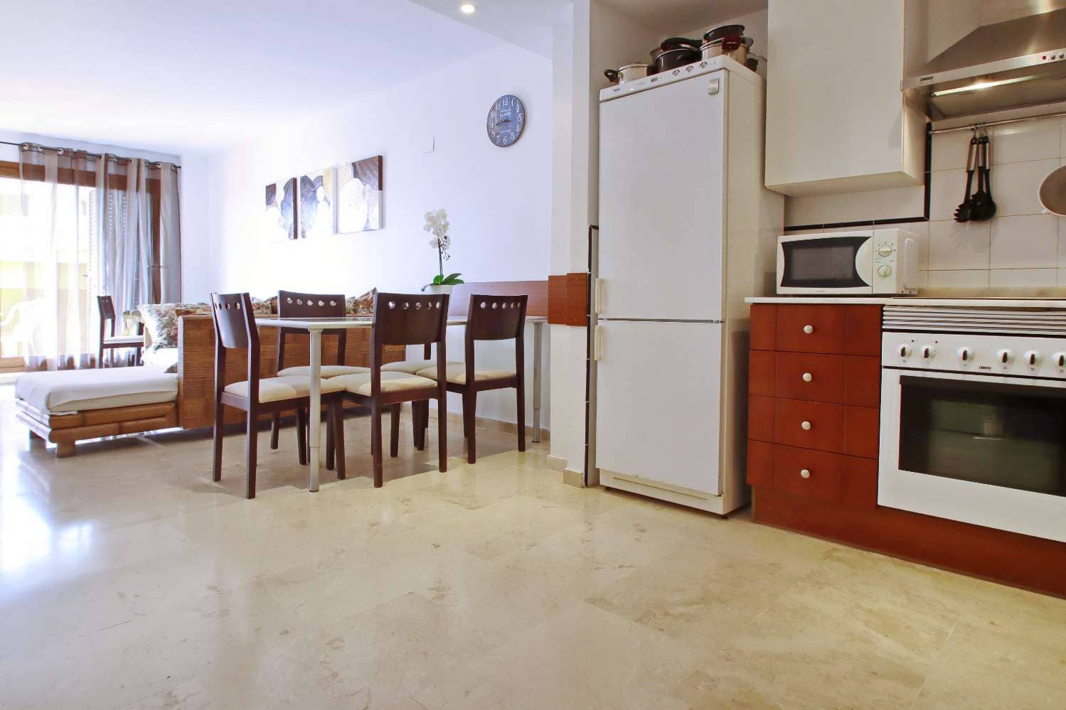 2 soverom Leilighet til salgs i Punta Prima med svømmebasseng garasje - € 280 000 (Ref: 10118921)