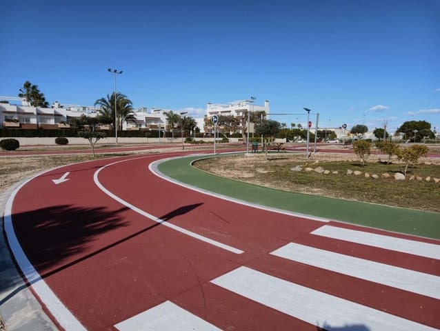 2 quarto Apartamento para venda em Punta Prima, Orihuela com piscina garagem - 210 000 € (Ref: 10123554)