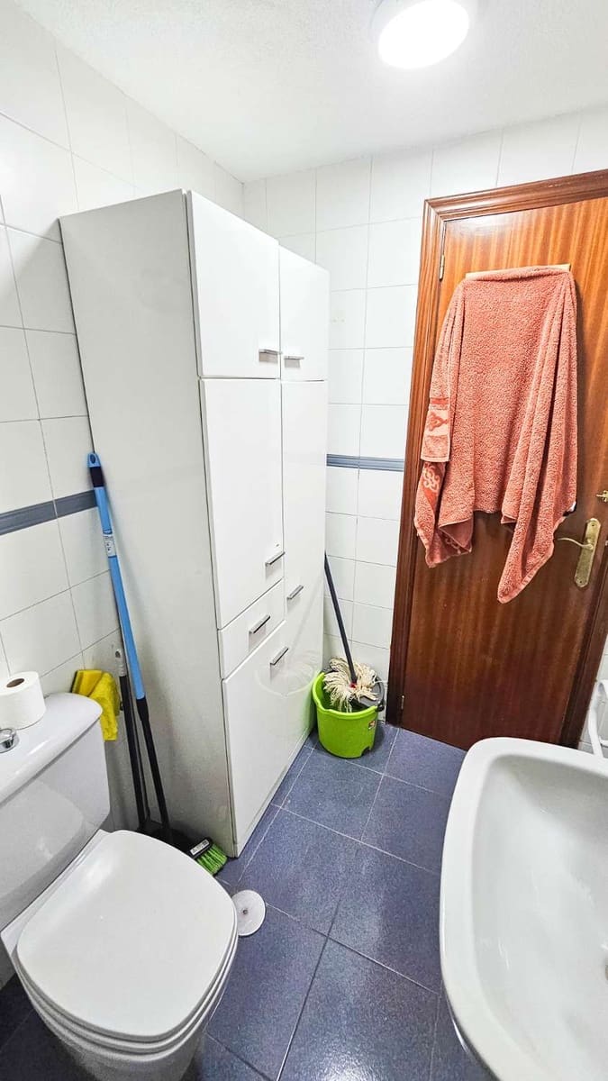 1 quarto Apartamento para venda em Torrevieja - 100 000 € (Ref: 10128195)