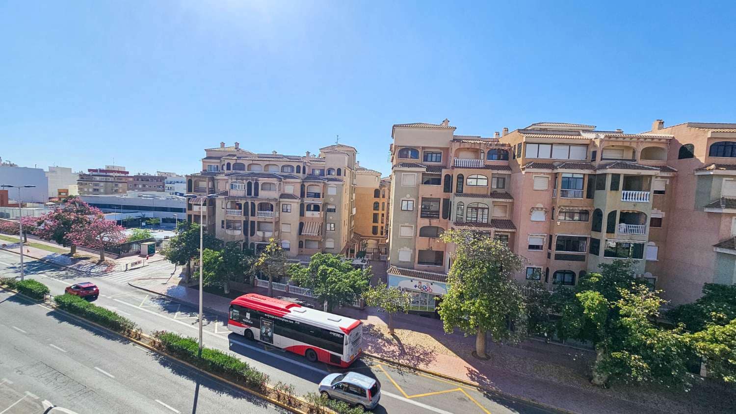 1 quarto Apartamento para venda em Torrevieja - 100 000 € (Ref: 10128195)