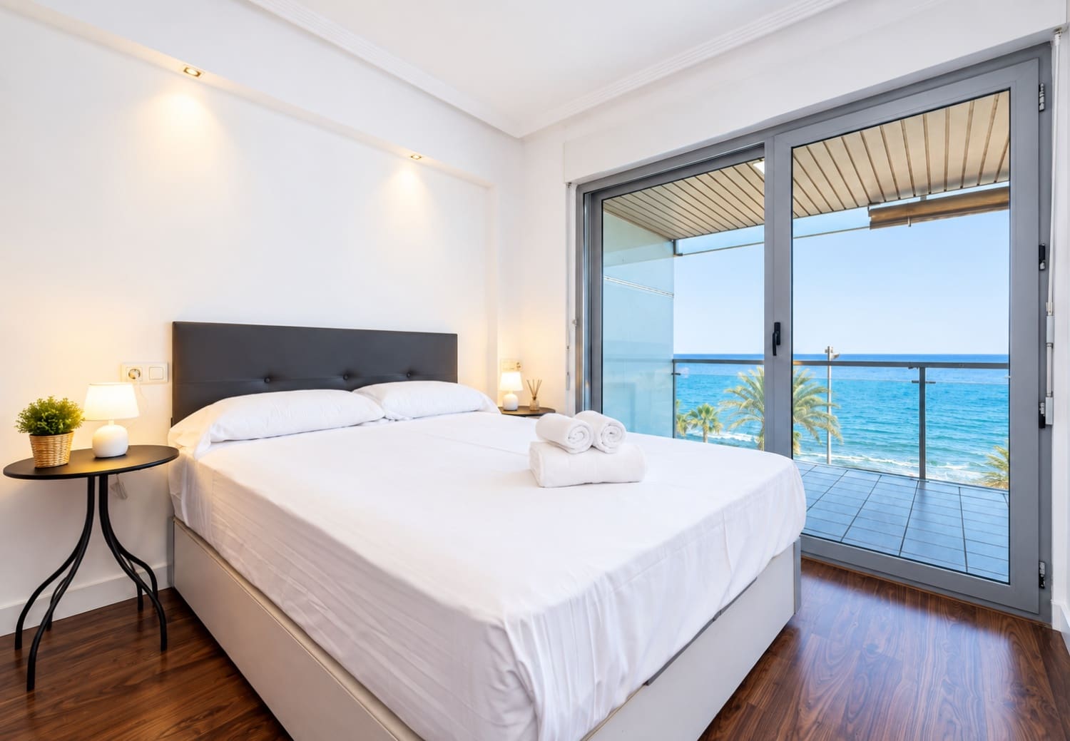 3 sypialnia Apartament na sprzedaż w Torrevieja z basenem garażem - 459 000 € (Ref: 10131328)