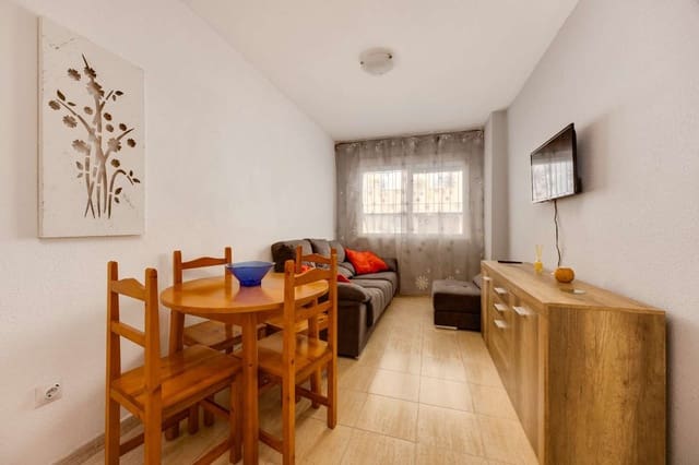 2 chambre Appartement à vendre à Centro, Torrevieja avec piscine - 124 969 € (Ref: 10131329)