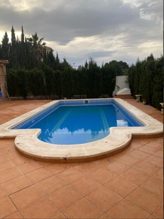2 soveværelse Rækkehus til salg i Torrevieja med swimmingpool garage - € 348.000 (Ref: 10135805)