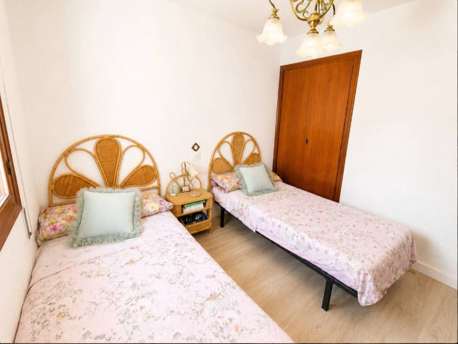 2 soveværelse Rækkehus til salg i Torrevieja med swimmingpool garage - € 348.000 (Ref: 10135805)