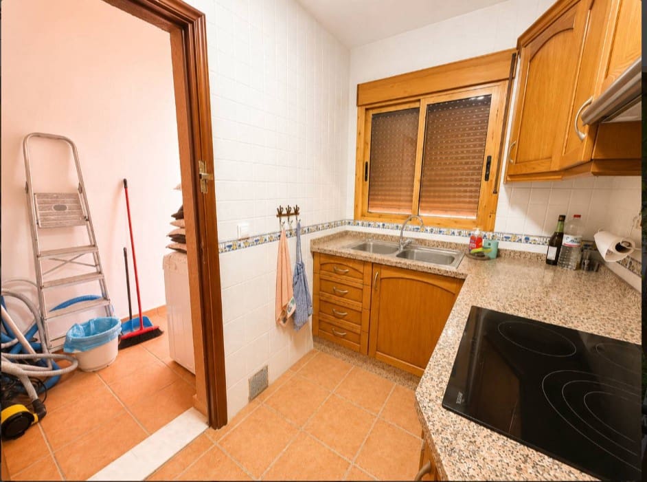2 soveværelse Rækkehus til salg i Torrevieja med swimmingpool garage - € 348.000 (Ref: 10135805)