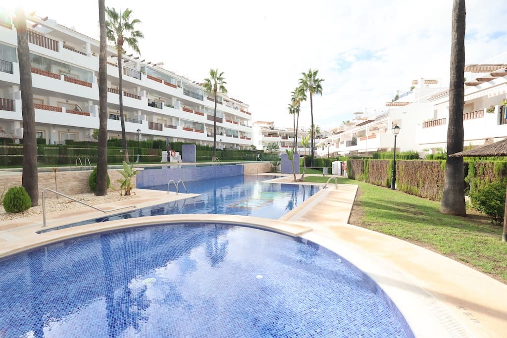2 soverom Leilighet til salgs i Orihuela Costa med svømmebasseng - € 278 000 (Ref: 10139129)