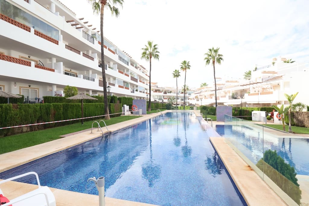 2 soverom Leilighet til salgs i Orihuela Costa med svømmebasseng - € 278 000 (Ref: 10139129)