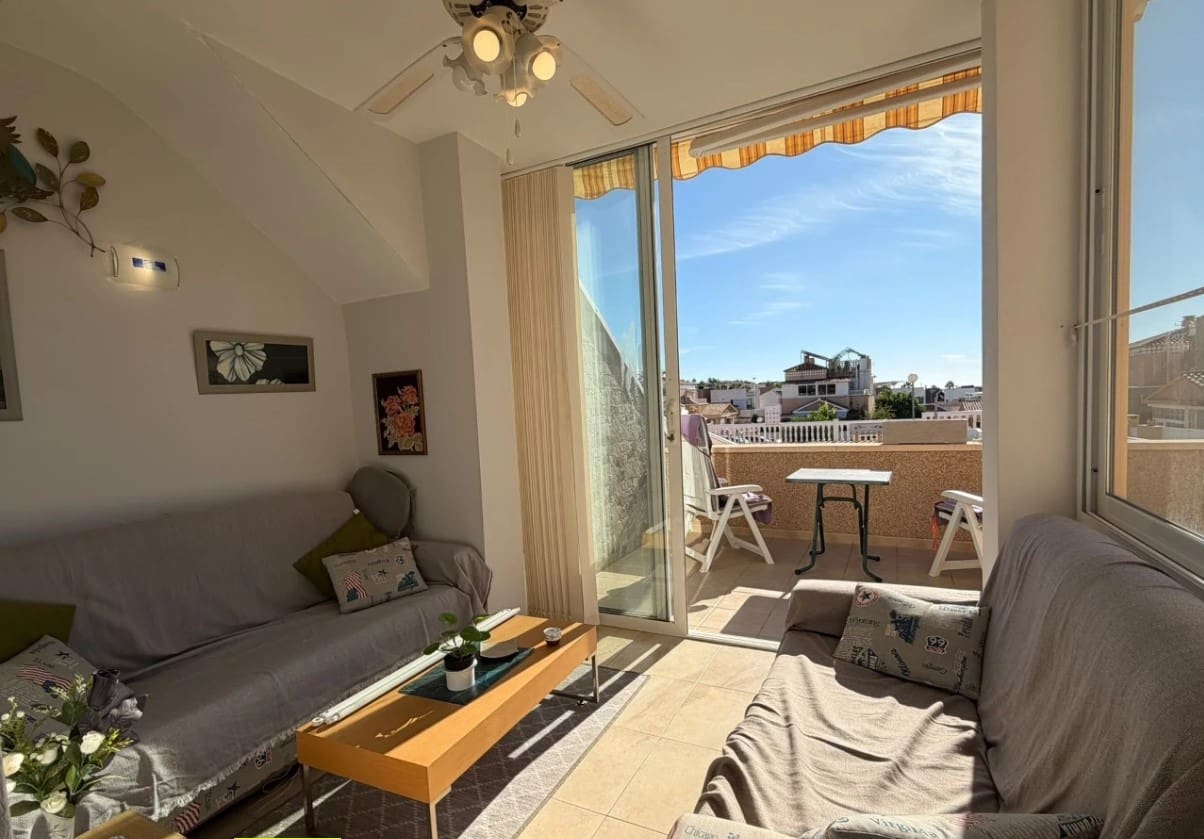 2 sypialnia Apartament na sprzedaż w Torrevieja z basenem - 199 000 € (Ref: 10139130)